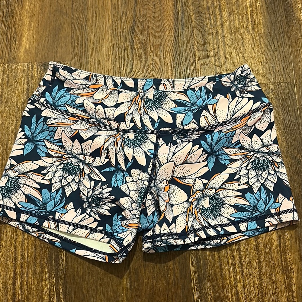 Born Primitive Double Take booty shorts